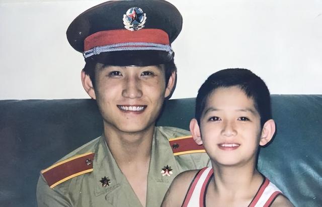 ����������Ƭ(��ɱ��㡱���ɣ�Ȣ��4�����ţ�31�굱�ְ֣�һ�����ں���������)