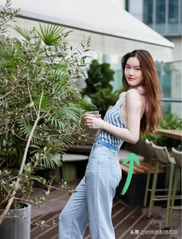 “白幼瘦”大势已去，现在男生都喜欢的是“蜜桃臀”，回头率很高